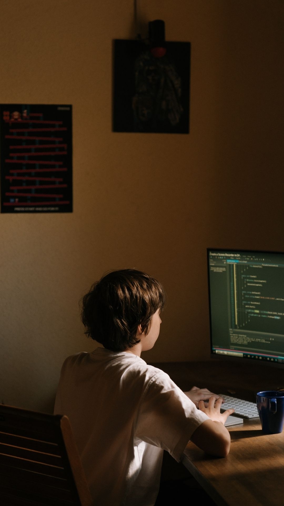 What are the advantages of AEM On-Premise versus AEM Cloud Services?
