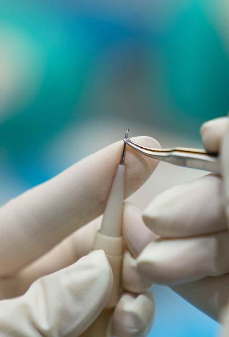 How does Fidel Clinic offer comprehensive post-operative care?