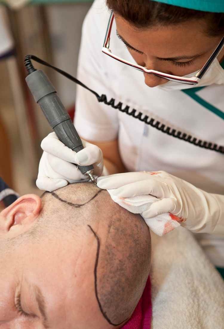 Comprehensive Medical Care at Centre Quirurgic Maresme in Spain