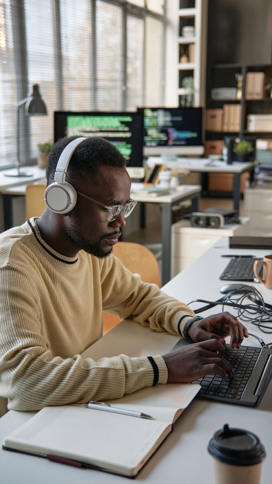 How does Autowoven ensure faster deployment of enterprise CMS solutions?